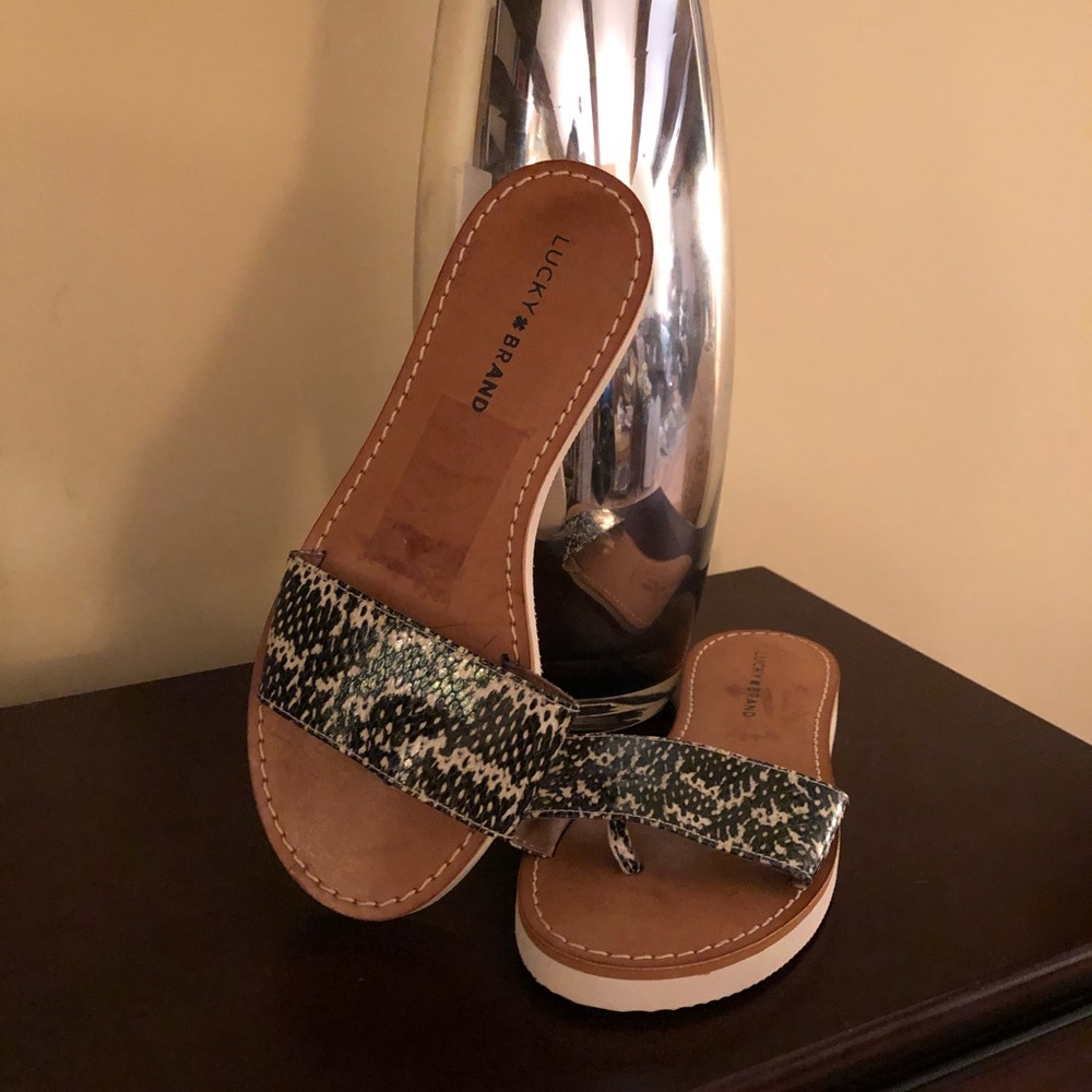 Ladies Lucky Sandals